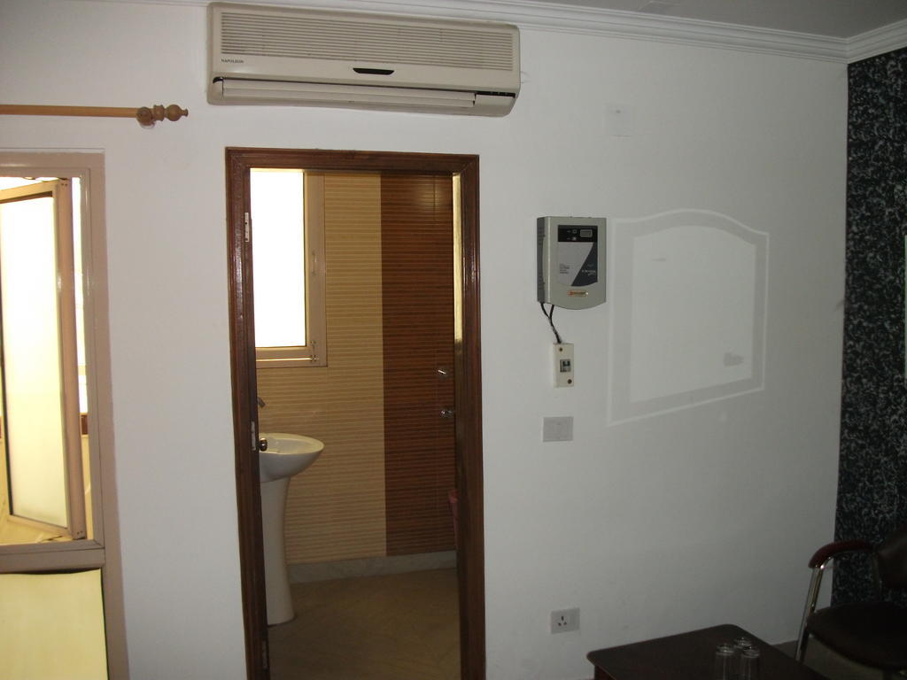 Hôtel Shalimar à New Delhi Extérieur photo