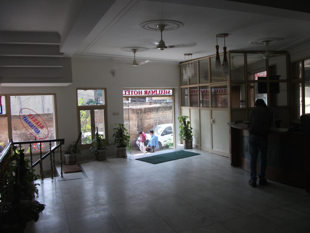 Hôtel Shalimar à New Delhi Extérieur photo